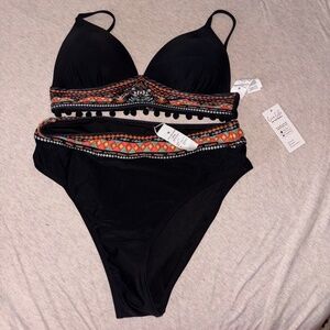 Cupshe Bikini - Black PomPom Pushup